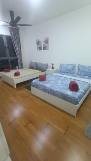 High Floor Teega with Nflix Disney Balcony 18